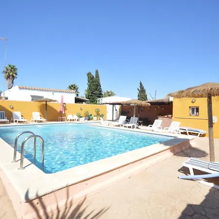 Semesterbostad Casa Samuel Con Piscina Comunitaria Y Porche